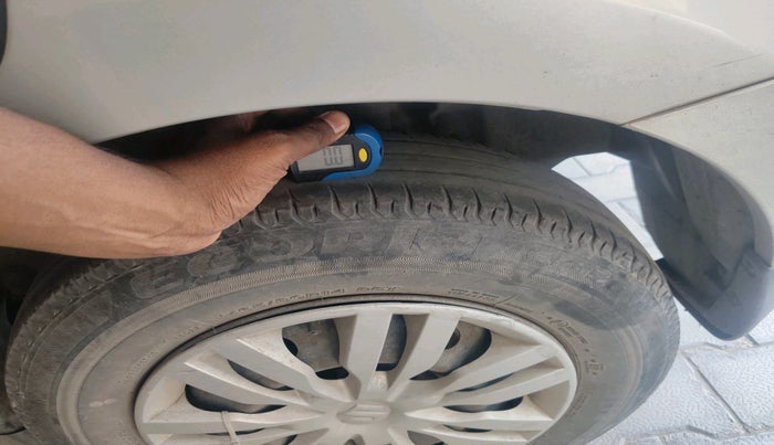 2020 Maruti Dzire VXI, Petrol, Manual, 49,199 km, tyre