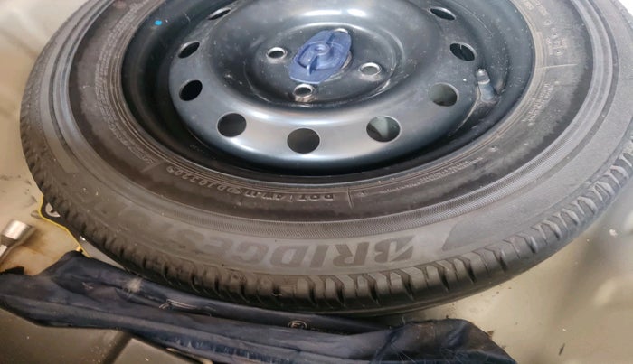 2020 Maruti Dzire VXI, Petrol, Manual, 49,199 km, tyre