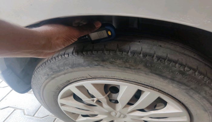 2020 Maruti Dzire VXI, Petrol, Manual, 49,199 km, tyre