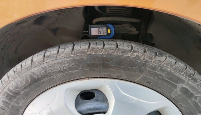 2018 Tata Tiago XZ PETROL, Petrol, Manual, 29,283 km, tyre