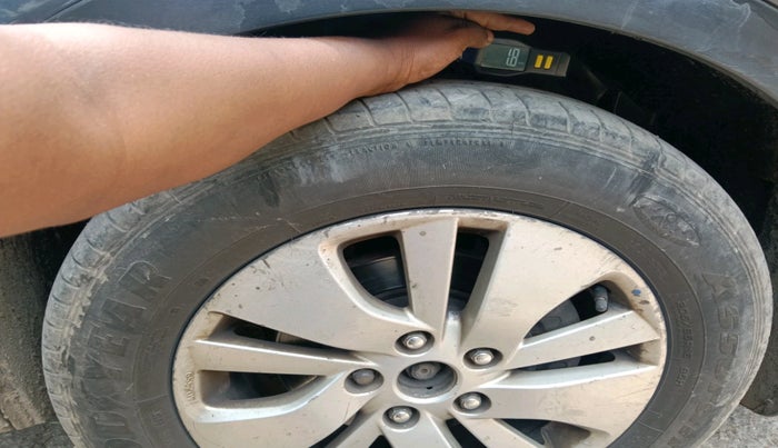 2015 Maruti S Cross ZETA 1.6, Diesel, Manual, 1,30,483 km, tyre