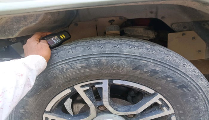 2017 Mahindra Bolero POWER PLUS ZLX, Diesel, Manual, 1,27,650 km, tyre