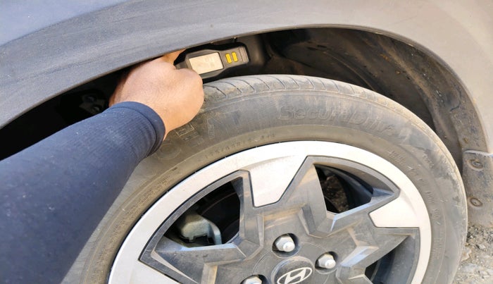 2025 Hyundai EXTER SX 1.2 MT Hy-CNG Duo , CNG, Manual, 18,789 km, tyre