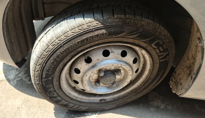 2017 Maruti Wagon R 1.0 LXI CNG, CNG, Manual, 1,18,272 km, tyre