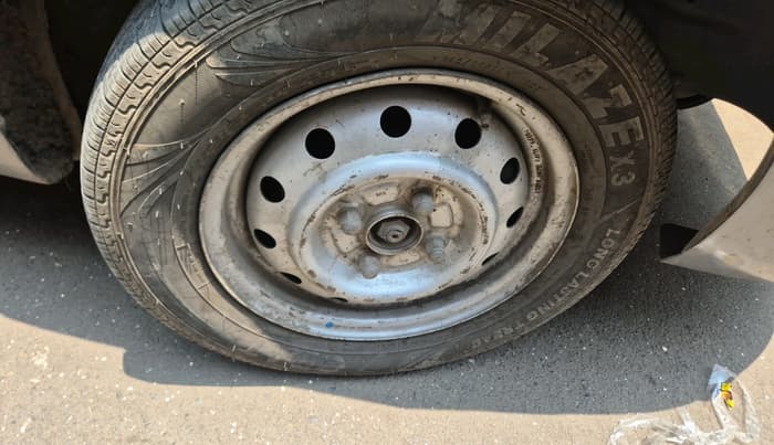 2017 Maruti Wagon R 1.0 LXI CNG, CNG, Manual, 1,18,272 km, tyre