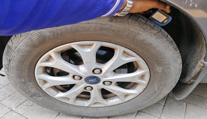 2012 Ford Figo TITANIUM 1.2 PETROL, Petrol, Manual, 61,682 km, tyre