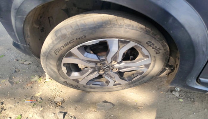 2017 Honda WR-V 1.5L I-DTEC VX MT, Diesel, Manual, 76,288 km, tyre