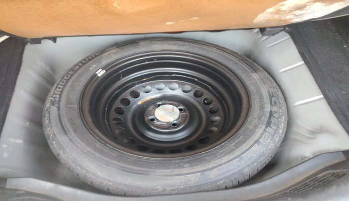 2017 Honda WR-V 1.5L I-DTEC VX MT, Diesel, Manual, 76,288 km, tyre