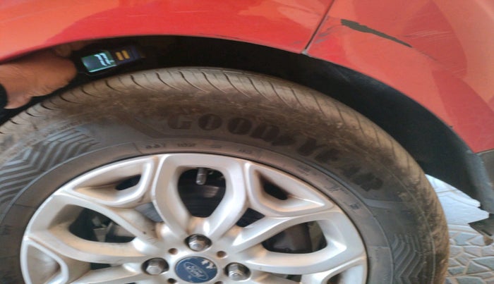 2015 Ford Ecosport TITANIUM 1.5L DIESEL, Diesel, Manual, 1,99,357 km, tyre