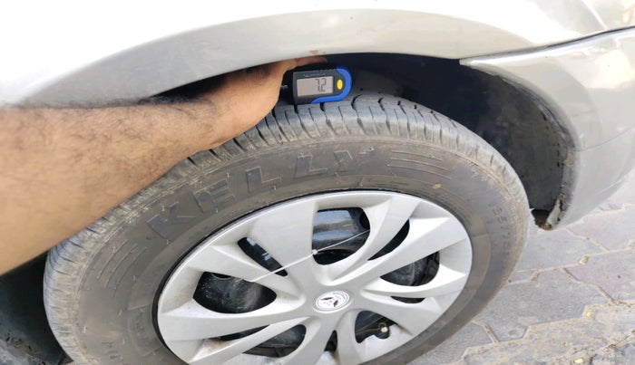 2012 Mahindra Verito 1.5 D4 BS III, Diesel, Manual, 2,06,576 km, tyre