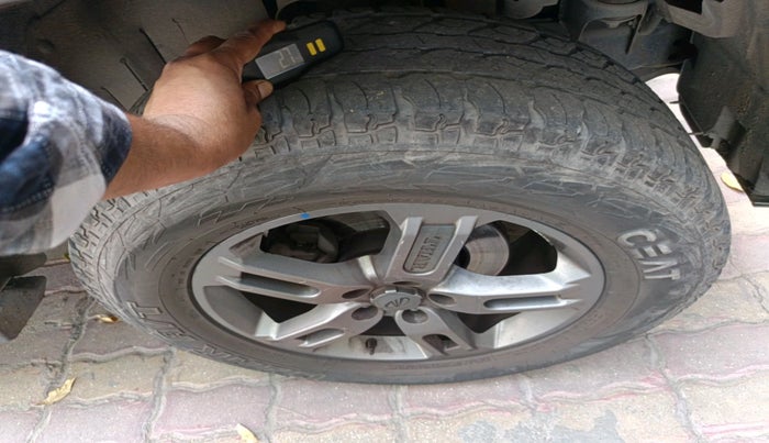 2021 Mahindra Thar LX  P 4WD AT CONVERTIBLE, Petrol, Automatic, 38,485 km, tyre