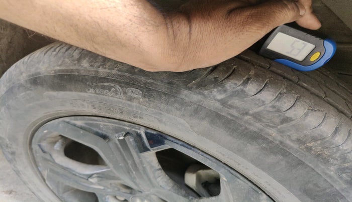 2023 Maruti BREZZA ZXI, CNG, Manual, 33,874 km, tyre
