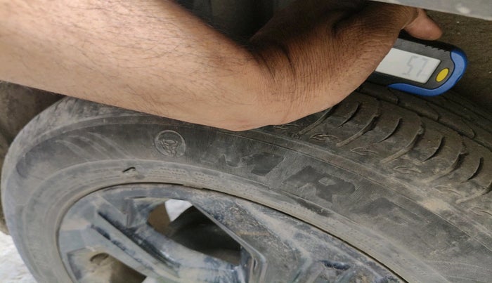 2023 Maruti BREZZA ZXI, CNG, Manual, 33,874 km, tyre