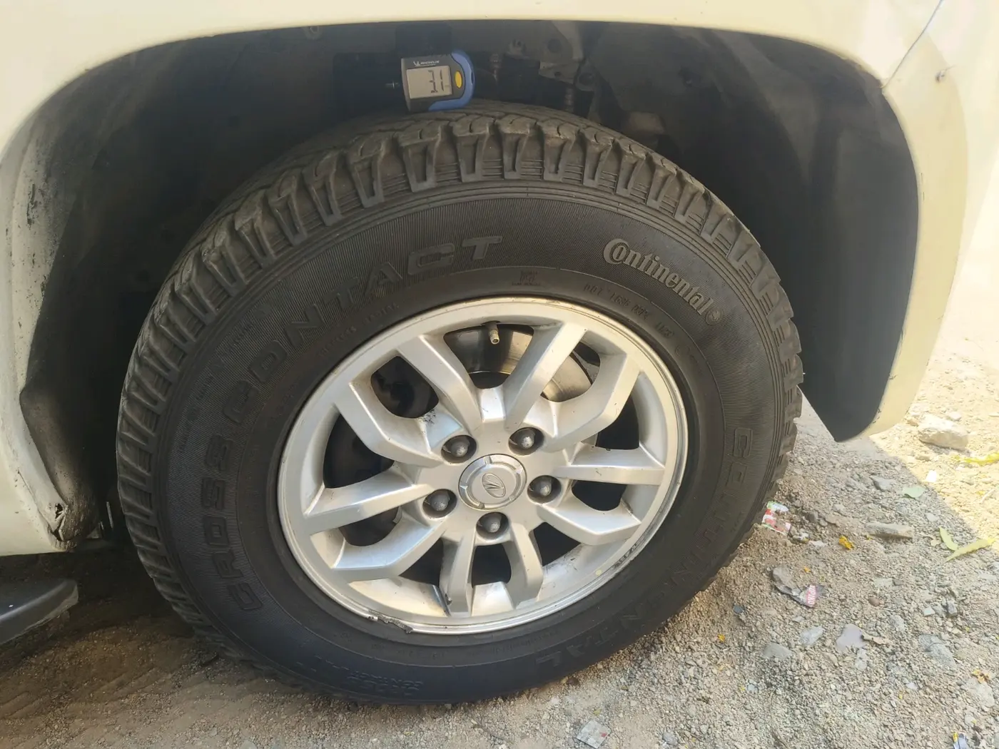 2018 Mahindra TUV300 T8, Diesel, Manual, 96,780 km, tyre