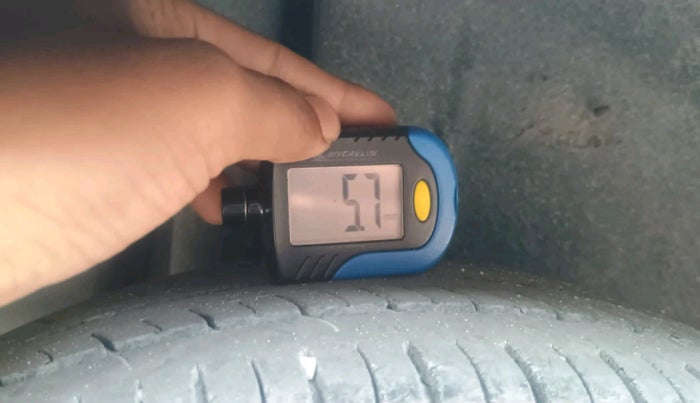 2020 Maruti Ciaz DELTA AT 1.5 SHVS PETROL, Petrol, Automatic, 37,428 km, tyre