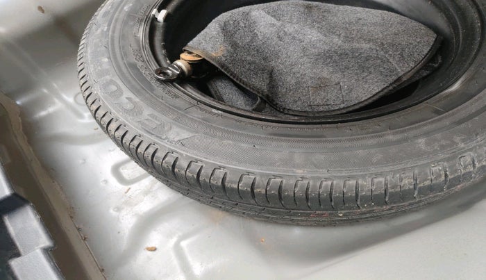 2021 Hyundai Verna SX (O)1.5 VTVT, Petrol, Manual, 57,090 km, tyre