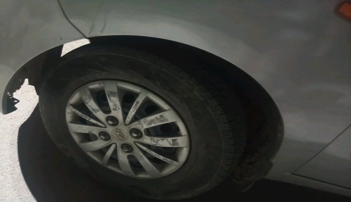 2014 Hyundai i10 SPORTZ 1.1, Petrol, Manual, 74,623 km, tyre