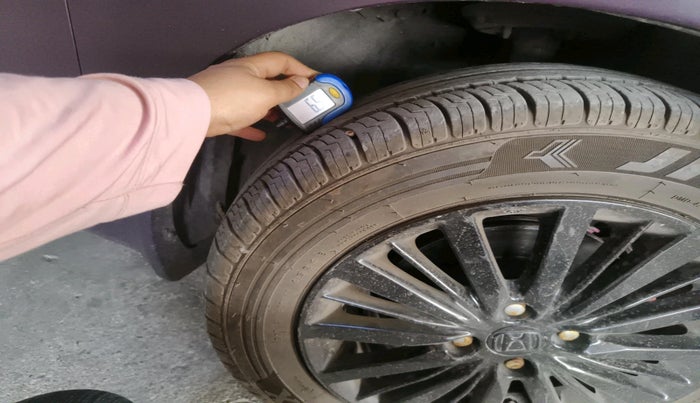 2020 Honda City 1.5L I-VTEC V MT 5TH GEN, CNG, Manual, 72,425 km, tyre