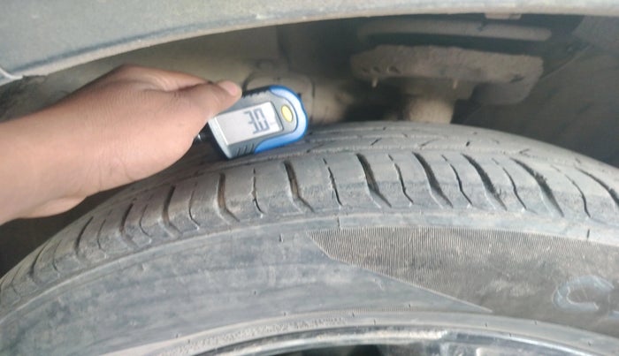 2019 Hyundai VENUE SX 1.0 (O) TURBO, Petrol, Manual, 64,558 km, tyre