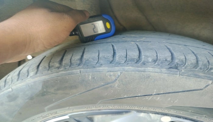 2019 Hyundai VENUE SX 1.0 (O) TURBO, Petrol, Manual, 64,558 km, tyre