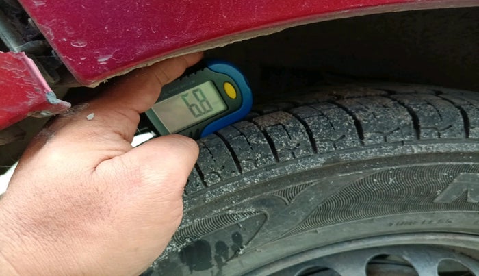 2017 Maruti Alto 800 LXI, Petrol, Manual, 44,415 km, tyre