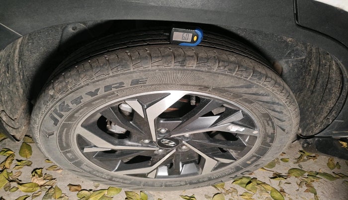 2023 Hyundai Creta SX (O) IVT 1.5 PETROL, Petrol, Automatic, 20,323 km, tyre