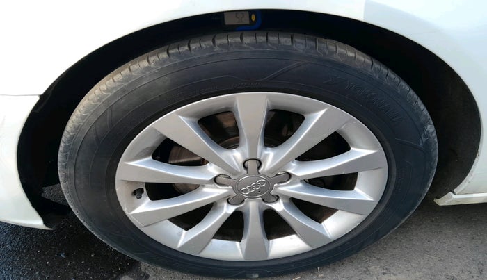 2014 Audi A6 2.0 TDI PREMIUM, Diesel, Automatic, 93,648 km, tyre