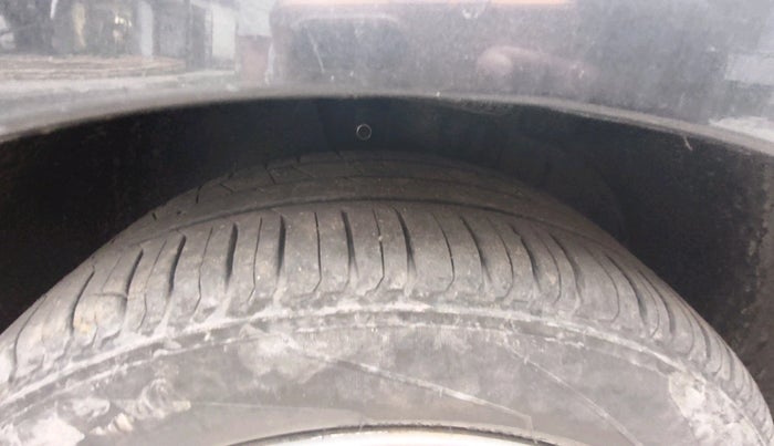 2017 Volkswagen Ameo COMFORTLINE 1.5L, Diesel, Manual, 60,256 km, tyre