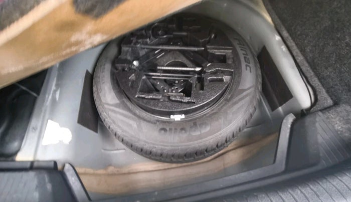 2017 Volkswagen Ameo COMFORTLINE 1.5L, Diesel, Manual, 60,256 km, tyre