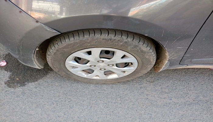 2016 Hyundai Grand i10 SPORTZ 1.2 KAPPA VTVT, Petrol, Manual, 1,09,617 km, tyre