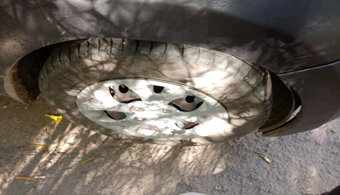 2016 Hyundai Grand i10 SPORTZ 1.2 KAPPA VTVT, Petrol, Manual, 1,09,617 km, tyre