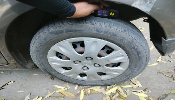 2014 Honda Brio S MT, Petrol, Manual, 50,245 km, tyre