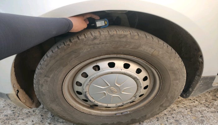 2022 Mahindra MARAZZO M2 7STR, Diesel, Manual, 2,43,752 km, tyre