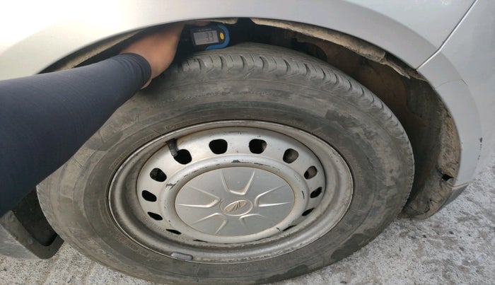 2022 Mahindra MARAZZO M2 7STR, Diesel, Manual, 2,43,752 km, tyre