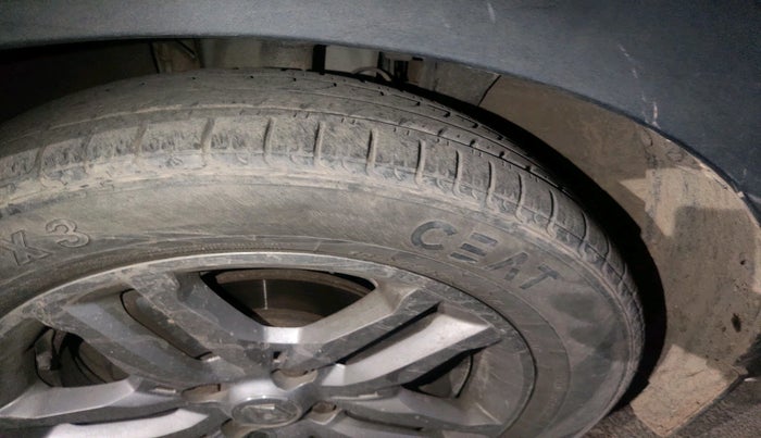 2020 Renault TRIBER RXZ, Petrol, Manual, 1,13,384 km, tyre