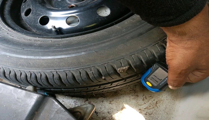 2017 Maruti Dzire ZDI PLUS AMT, Diesel, Automatic, 1,35,465 km, tyre