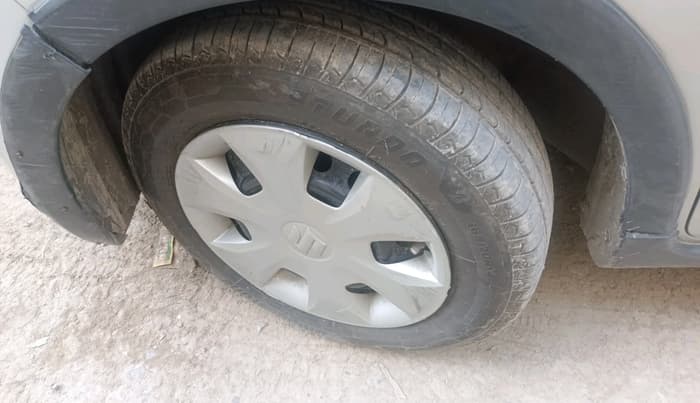 2019 Maruti New Wagon-R VXI 1.2, Petrol, Manual, 72,388 km, tyre