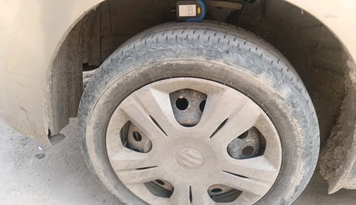 2013 Maruti Wagon R 1.0 VXI, Petrol, Manual, 76,601 km, tyre