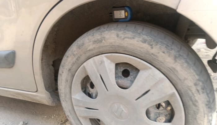 2013 Maruti Wagon R 1.0 VXI, Petrol, Manual, 76,601 km, tyre