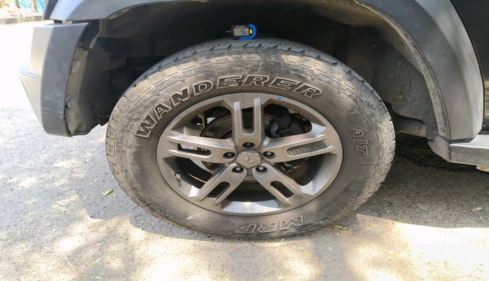 2023 Mahindra Thar LX PETROL HT 4WD AT, Petrol, Automatic, 34,255 km, tyre