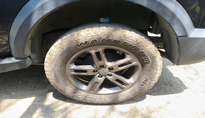 2023 Mahindra Thar LX PETROL HT 4WD AT, Petrol, Automatic, 34,255 km, tyre