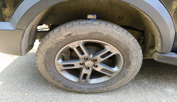 2023 Mahindra Thar LX PETROL HT 4WD AT, Petrol, Automatic, 34,255 km, tyre