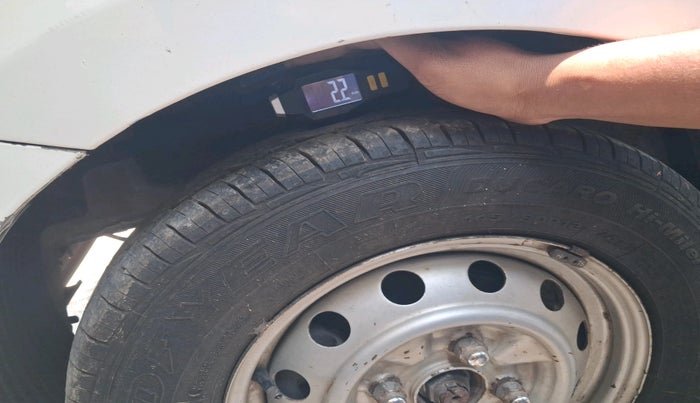 2012 Hyundai Eon D-LITE, Petrol, Manual, 1,10,580 km, tyre