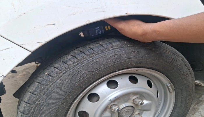 2012 Hyundai Eon D-LITE, Petrol, Manual, 1,10,580 km, tyre