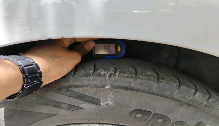 2013 Hyundai i20 SPORTZ 1.4 CRDI, Diesel, Manual, 1,76,011 km, tyre