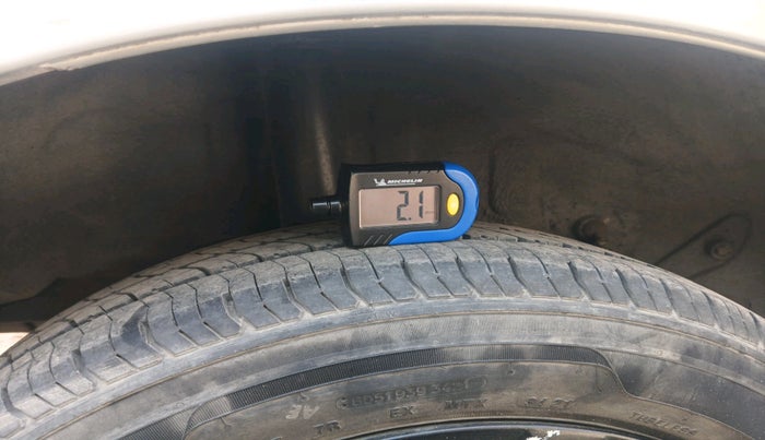 2013 Maruti OMNI E 8 STR, Diesel, Manual, 1,08,330 km, tyre