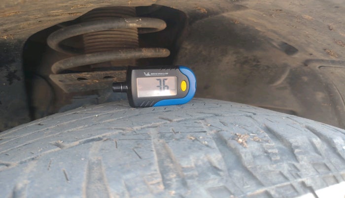 2021 Tata Harrier XZA 2.0L, Diesel, Automatic, 1,04,979 km, tyre