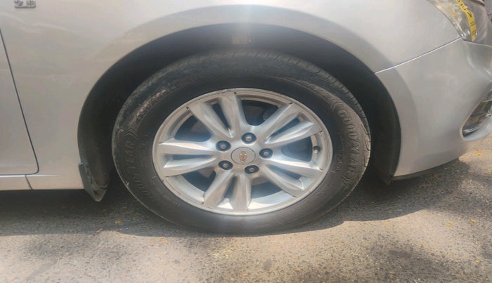 2016 Chevrolet Cruze LTZ AT, Diesel, Automatic, 58,314 km, tyre