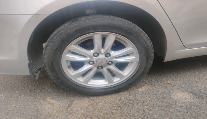 2016 Chevrolet Cruze LTZ AT, Diesel, Automatic, 58,314 km, tyre