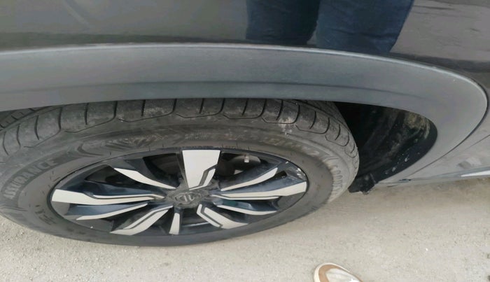 2019 MG HECTOR SHARP 1.5 DCT PETROL, Petrol, Automatic, 77,533 km, tyre